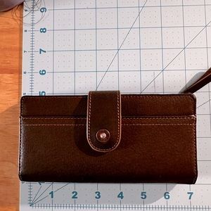 Cabela’s Classic Clutch Wallet